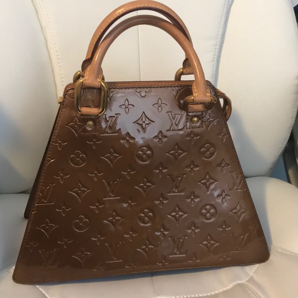 Louis Vuitton Handbags - Louis Vuitton Bronze Vernis Forsyth GMBag